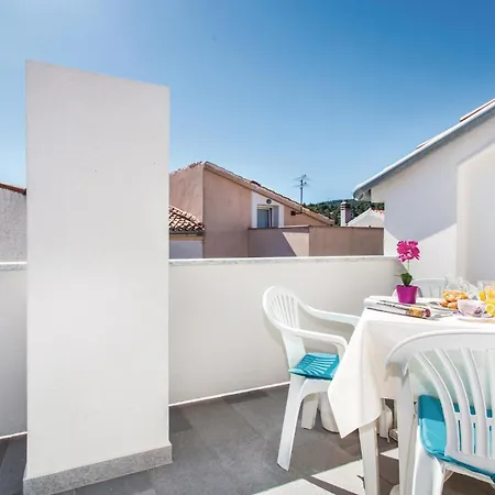 1 Bedroom In Vrbnik (Primorje-Gorski Kotar)