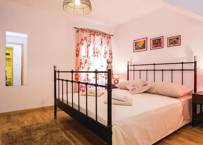 1 Bedroom In 비르브닉