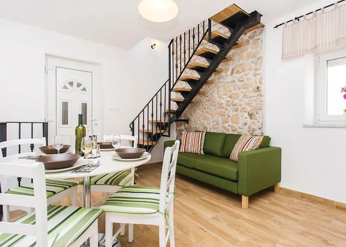 아파트 1 Bedroom In 비르브닉