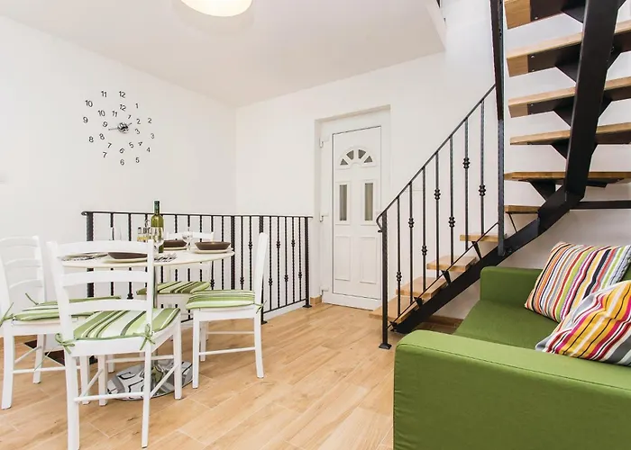 1 Bedroom In 비르브닉