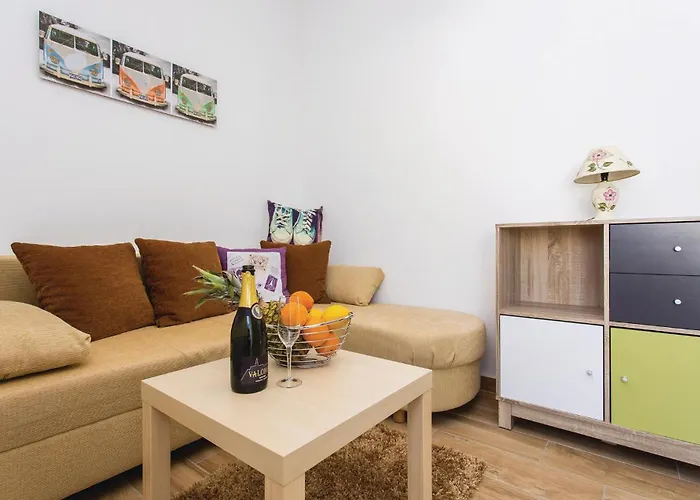 1 Bedroom In 비르브닉