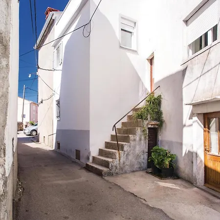 Appartement 1 Bedroom Stunning In